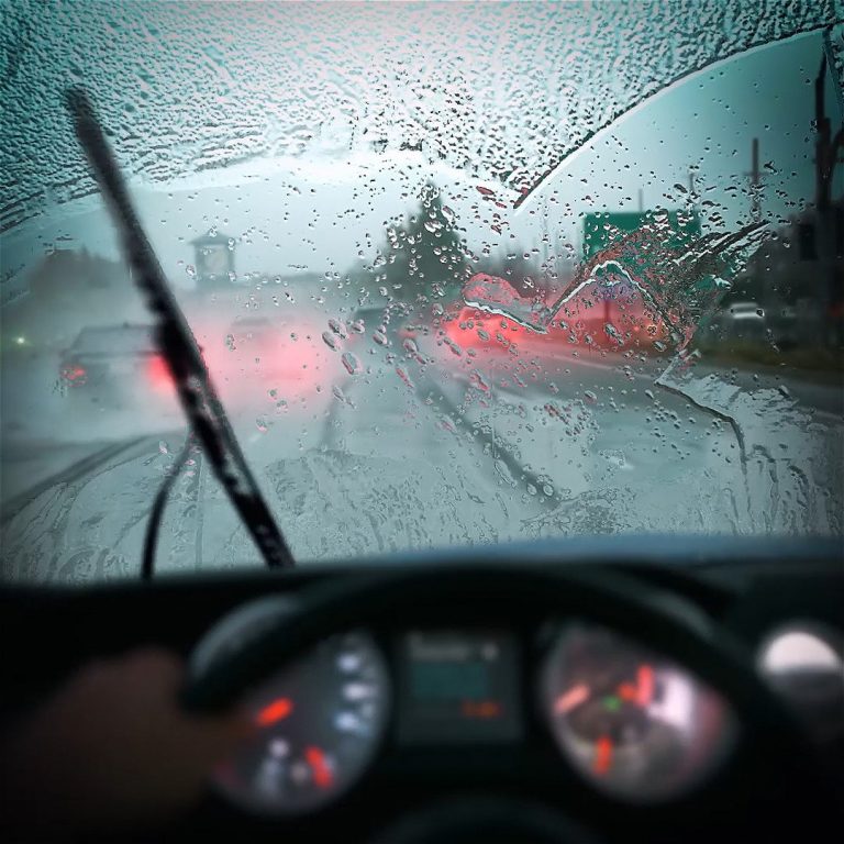 Why My Windshield Wipers Won't Stop Moving? Motor Spider