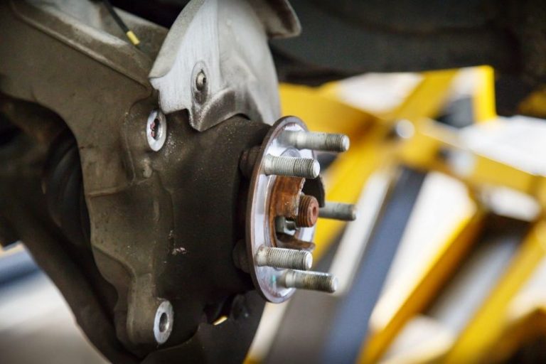 What Is The Loud Clicking Noise When Driving Straight? Motor Spider